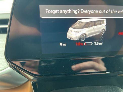 New 2025 Volkswagen ID. Buzz Pro S RWD image 27