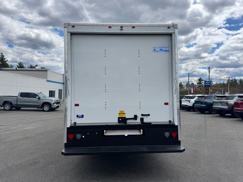New 2025 Chevrolet Express 3500 w/ Power Convenience Package RWD image 4
