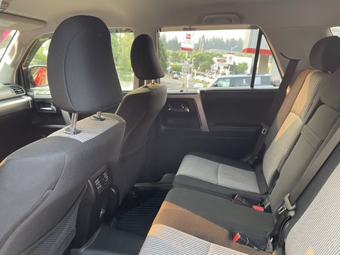 Certified 2024 Toyota 4Runner SR5 AWD/4WD image 12