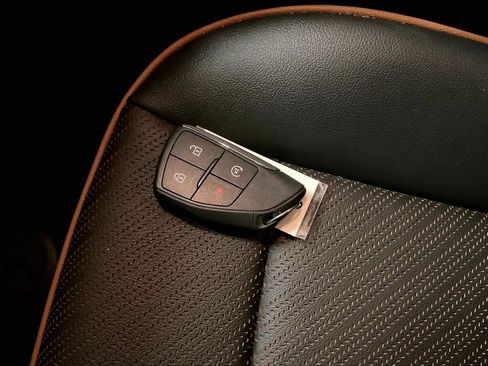 Used 2024 GMC Canyon AT4 w/ AT4 Premium Package image 13