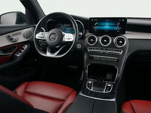 Used 2021 Mercedes-Benz GLC 300 4MATIC image 25