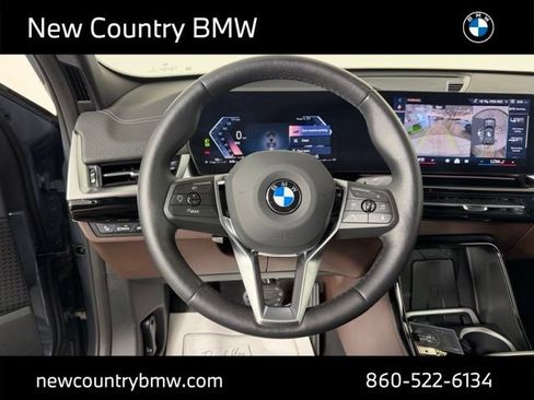 Used 2025 BMW X2 xDrive28i AWD/4WD image 14