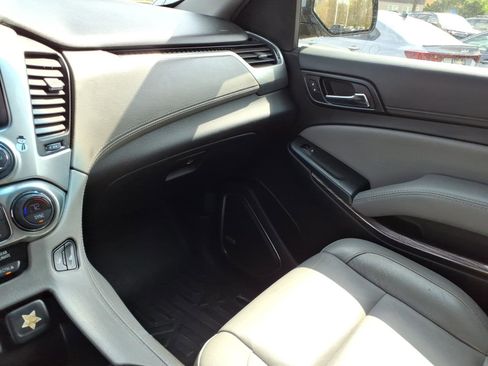 Used 2019 Chevrolet Tahoe LT AWD/4WD image 23