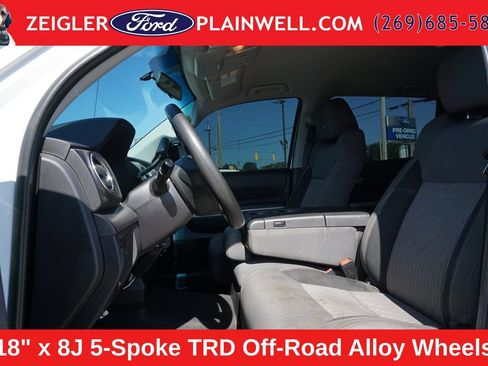 Used 2015 Toyota Tundra SR5 w/ TRD Off Road Package AWD/4WD image 12