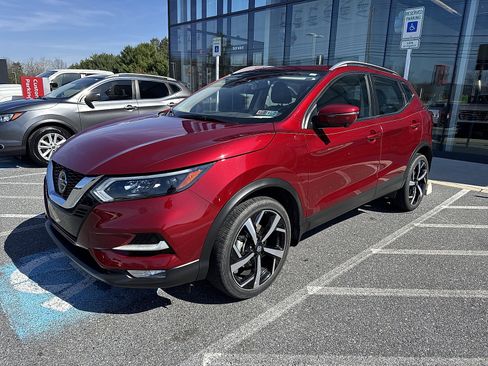 Certified 2021 Nissan Rogue Sport SL w/ Premium Package image 9