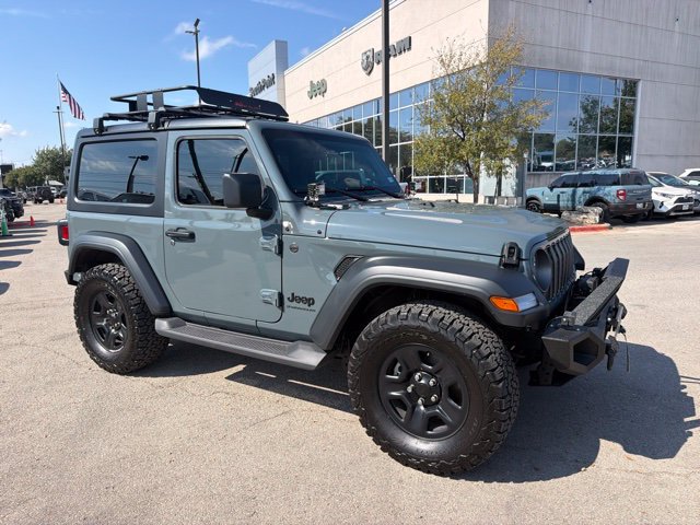 Used 2025 Jeep Wrangler Sport AWD/4WD image 1