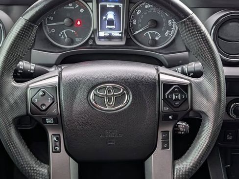 Used 2021 Toyota Tacoma TRD Sport w/ Technology Package AWD/4WD image 13
