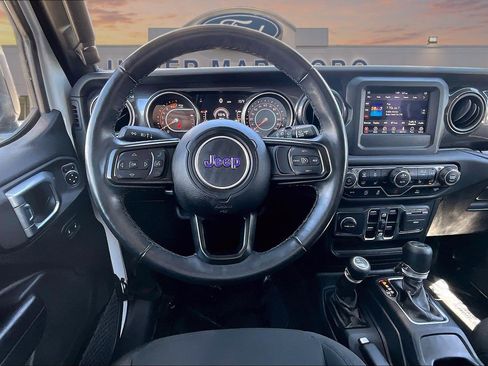 Used 2021 Jeep Wrangler Unlimited Sport AWD/4WD image 5