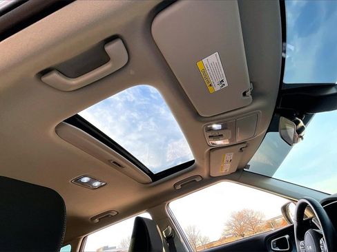 Certified 2025 Kia Soul EX image 17