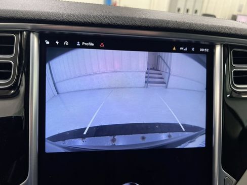 Used 2015 Tesla Model S 70D AWD/4WD image 16