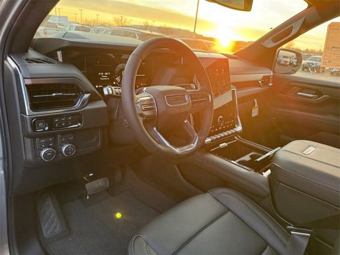 New 2026 GMC Yukon XL Denali w/ Sun & Power Step Package image 18