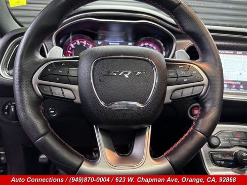 Used 2018 Dodge Challenger SRT Hellcat RWD image 12