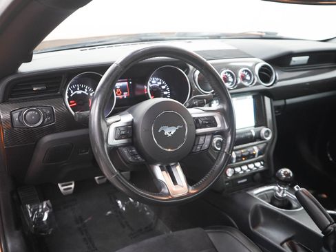 Used 2018 Ford Mustang GT Premium w/ GT Performance Package RWD image 17