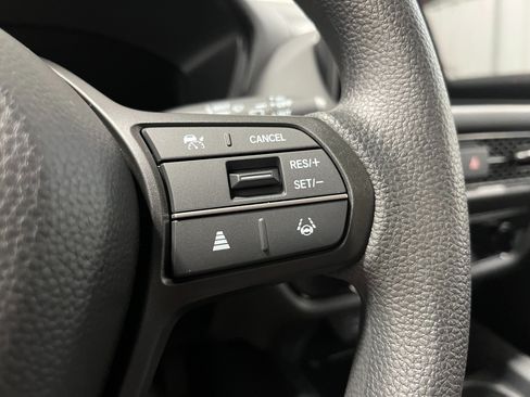 New 2027 Honda HR-V LX image 17