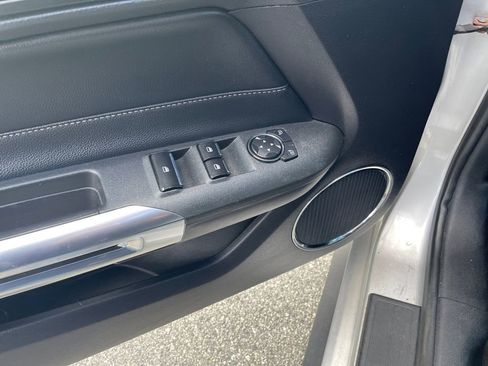 Used 2019 Ford Mustang GT Premium image 13
