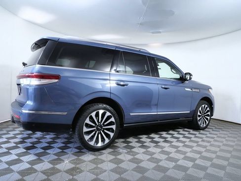 Certified 2023 Lincoln Navigator Reserve AWD/4WD image 6