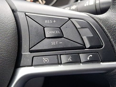 Used 2024 Nissan Altima 2.5 SV image 18