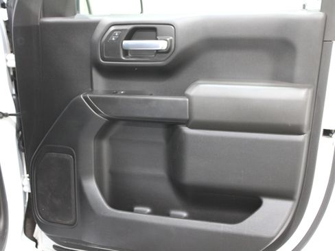 Used 2021 Chevrolet Silverado 1500 Custom Trail Boss w/ LPO, Dark Essentials Package image 22