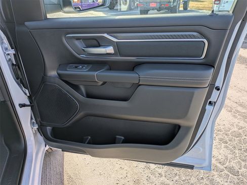 New 2026 RAM 1500 4x4 Crew Cab image 27