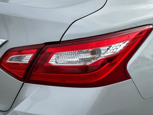 Used 2016 Nissan Altima 2.5 S w/ Power Driver Seat Package image 26