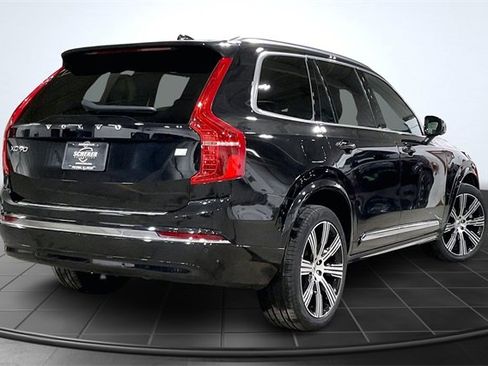 Certified 2024 Volvo XC90 T8 Ultimate w/ Protection Package Premier image 3