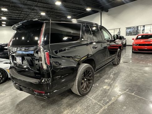 Used 2022 Cadillac Escalade Sport w/ Touring Package image 31