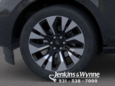New 2026 Ford Expedition Max Platinum AWD/4WD image 18