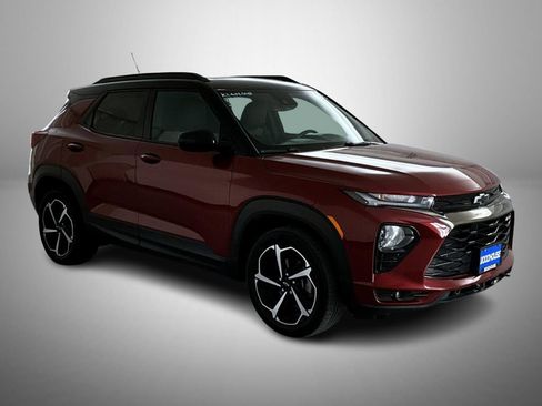 Certified 2022 Chevrolet TrailBlazer RS w/ Sun and Liftgate Package image 3