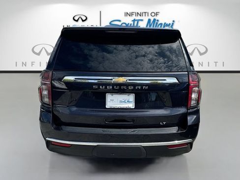 Used 2024 Chevrolet Suburban LT AWD/4WD image 6