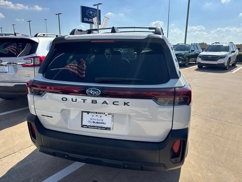 Used 2026 Subaru Outback Touring XT AWD/4WD image 3
