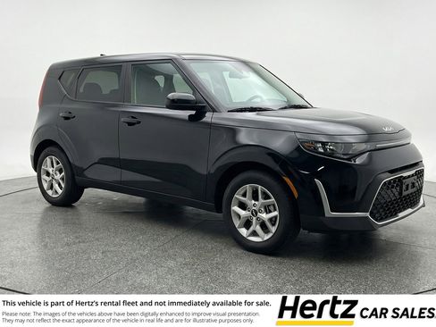 Used 2025 Kia Soul LX w/ LX Technology Package FWD image 1