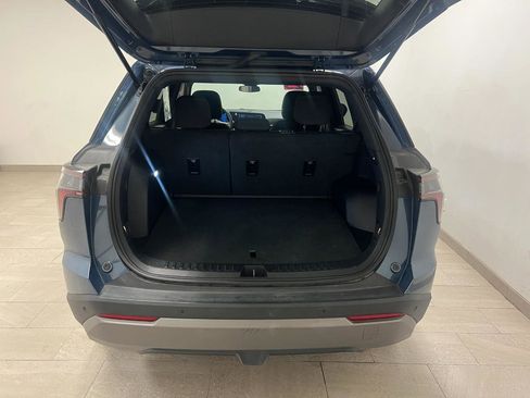 Used 2025 Chevrolet Equinox LT FWD image 19