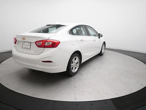 Used 2017 Chevrolet Cruze LT w/ Convenience Package FWD image 13