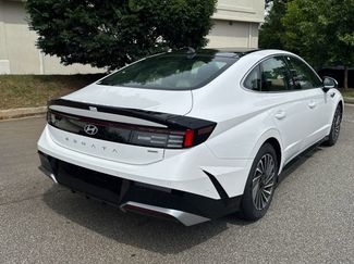 New 2025 Hyundai Sonata Limited video 4