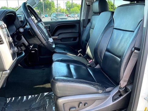 Used 2017 GMC Sierra 1500 SLT w/ SLT Preferred Package AWD/4WD image 7