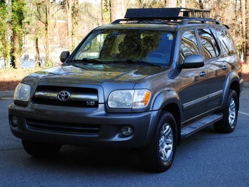 Used 2005 Toyota Sequoia Limited image 5