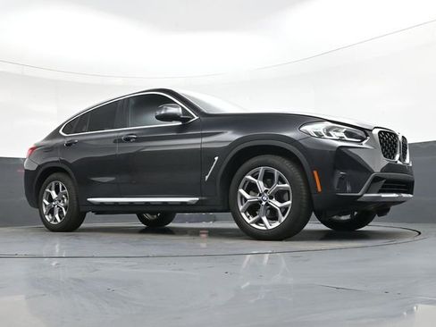 Used 2025 BMW X4 xDrive30i AWD/4WD image 35