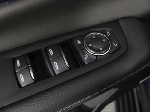 New 2026 GMC Yukon Denali AWD/4WD image 18