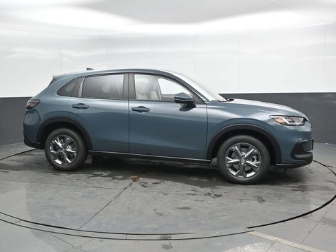 New 2026 Honda HR-V LX image 3