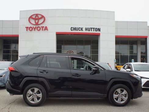 Used 2023 Toyota RAV4 XLE image 1