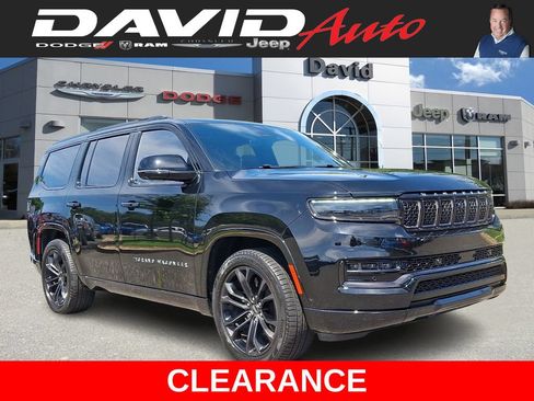 Used 2023 Jeep Grand Wagoneer Series II AWD/4WD image 1