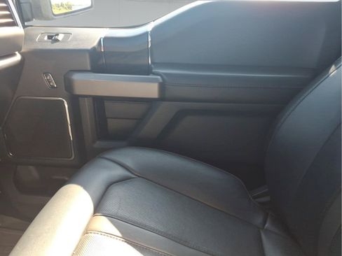 Used 2019 Ford F150 Platinum w/ Equipment Group 701A Luxury AWD/4WD image 28