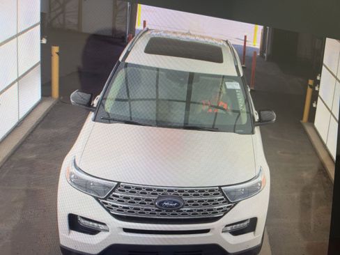 Used 2020 Ford Explorer Limited RWD image 15