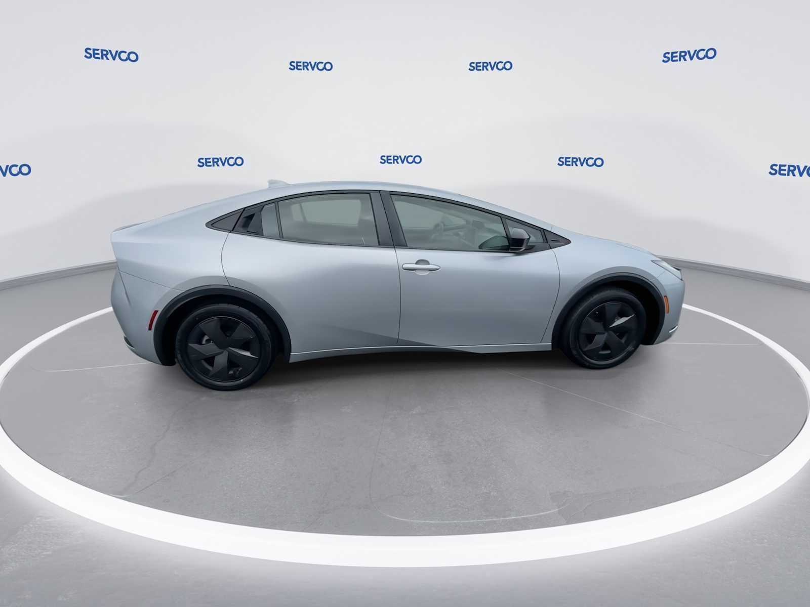 Used 2024 Toyota Prius LE FWD image 8