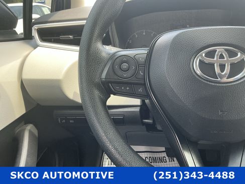 Used 2024 Toyota Corolla LE FWD image 19