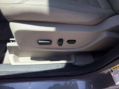 Used 2014 Ford Escape Titanium FWD image 22