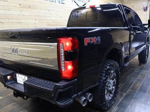Used 2025 Ford F250 King Ranch w/ FX4 Off-Road Package AWD/4WD image 5