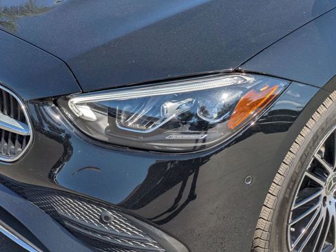 Used 2025 Mercedes-Benz C 300 Sedan image 11