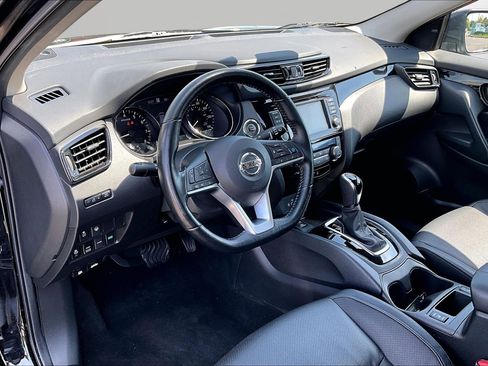 Used 2022 Nissan Rogue Sport SL AWD/4WD image 13