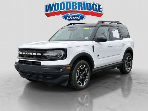 Used 2023 Ford Bronco Sport Outer Banks image 2